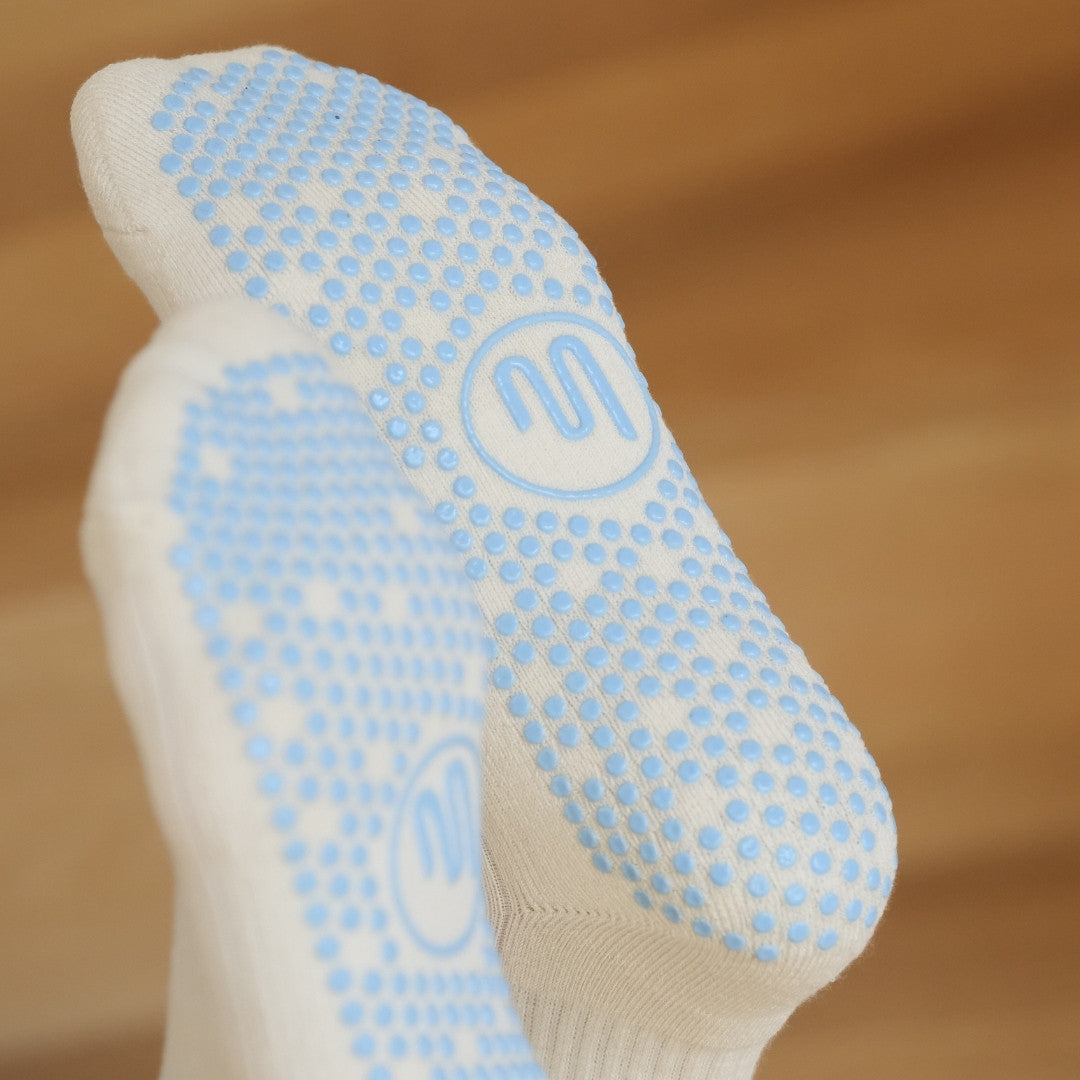 Frill Grip Socks